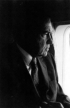 nixon.jpg (14516 bytes)